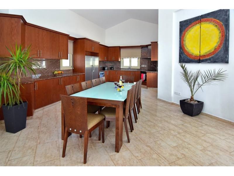 5 bedroom luxury house for rent in Se Caves with views