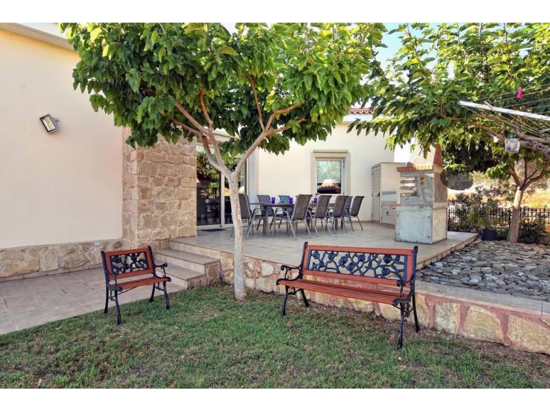 5 bedroom luxury house for rent in Se Caves with views