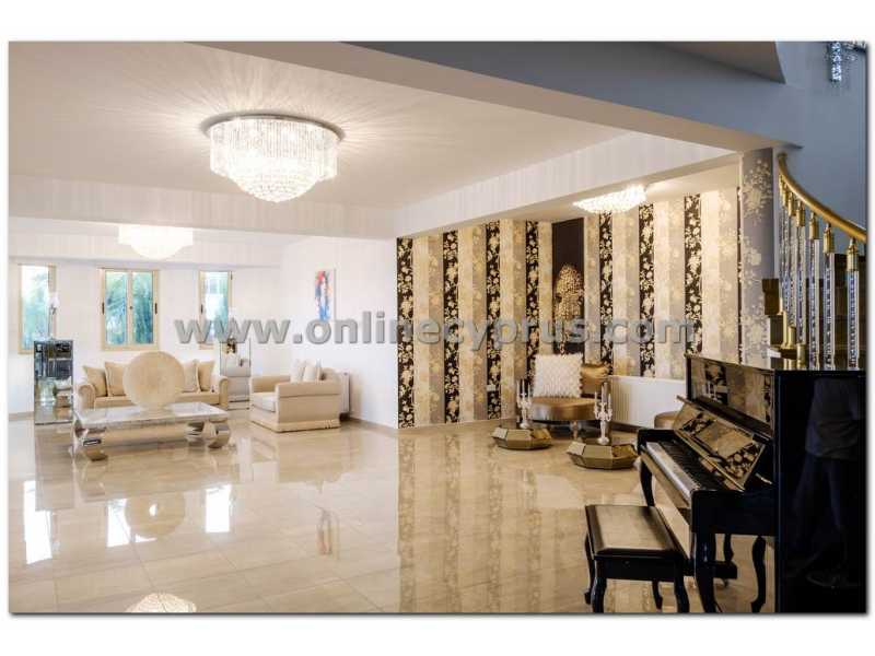 Spectacular 7 bedroom villa for long term rent 