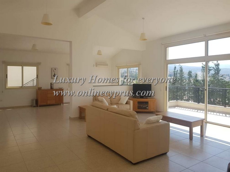 4 bed villa with amazing view 