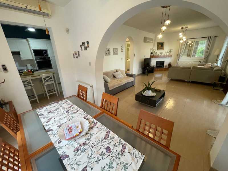 3 Bedroom furnished villa in Kamares