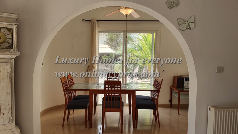 3 Bedroom furnished villa in Kamares