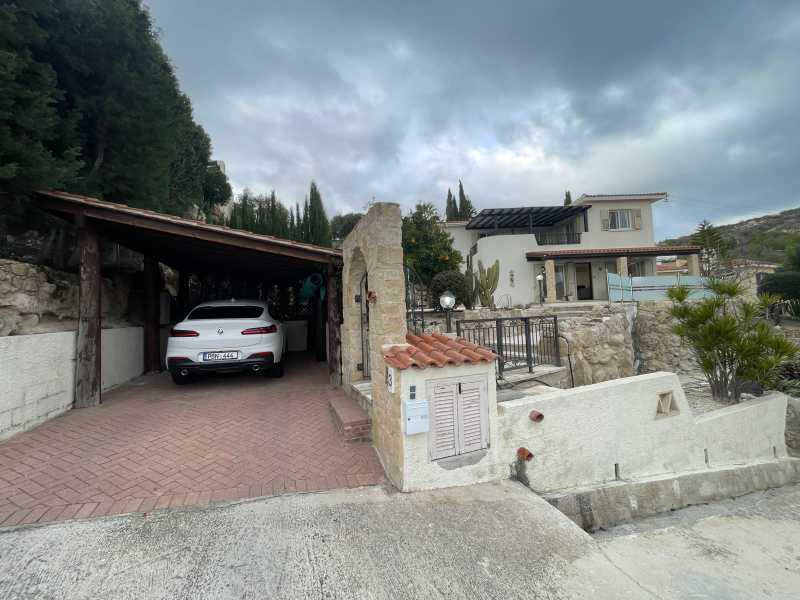 3 Bedroom furnished villa in Kamares