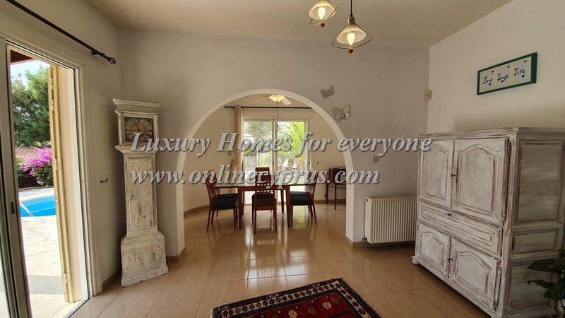 3 Bedroom furnished villa in Kamares