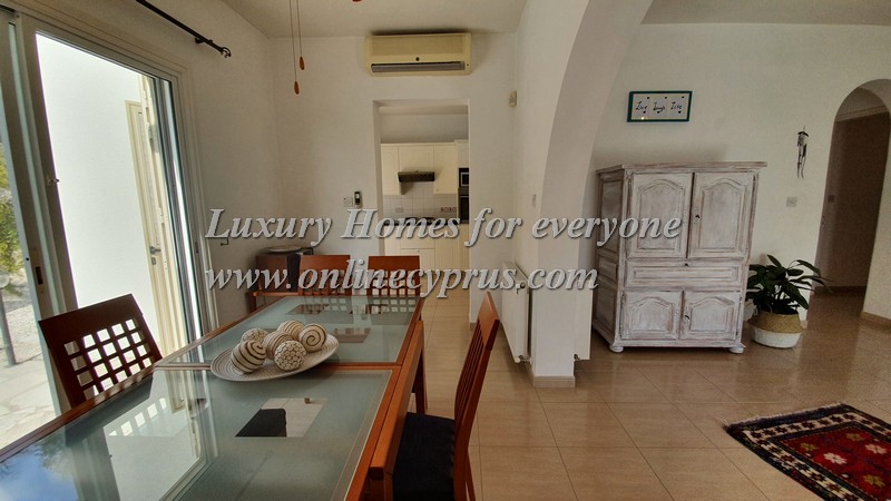 3 Bedroom furnished villa in Kamares