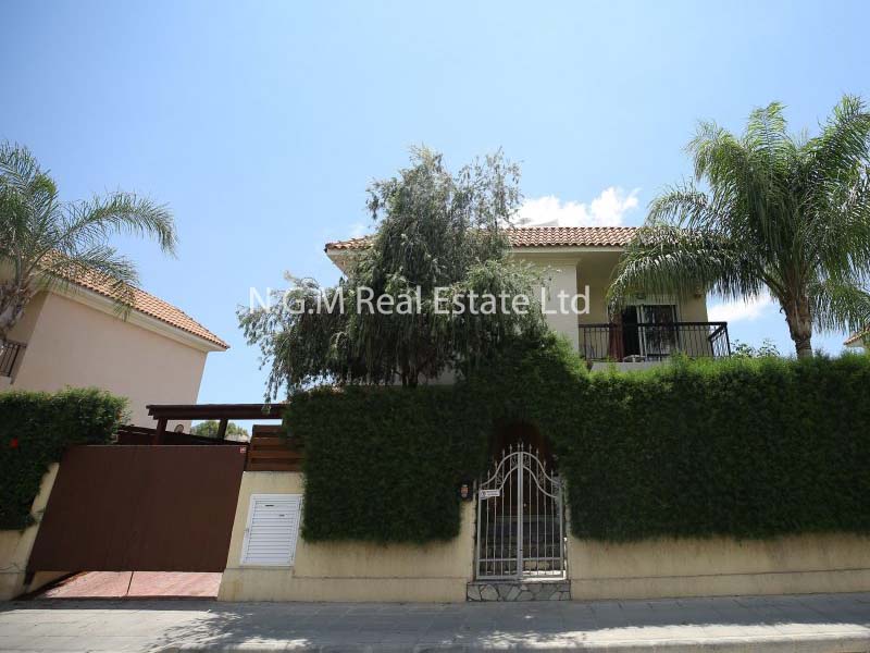 Spacious 3 bedrooms house in Limassol 