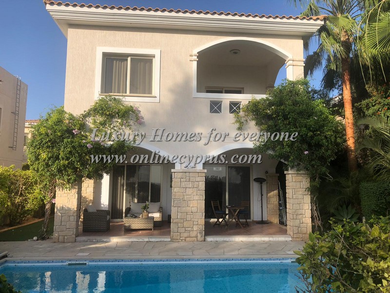 Lovely villa in Mandria for Long term rent