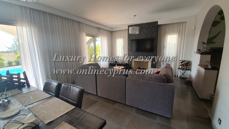 Lovely villa in Mandria for Long term rent