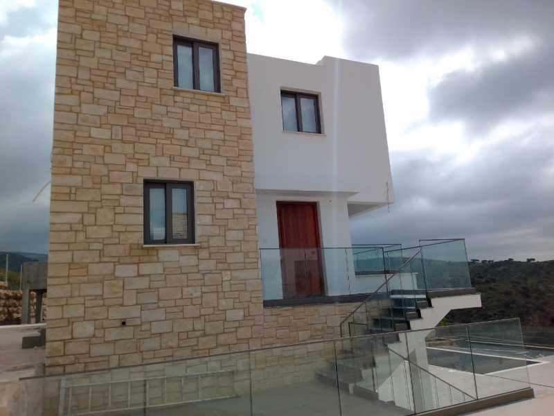 Brand new villa in Peyia 