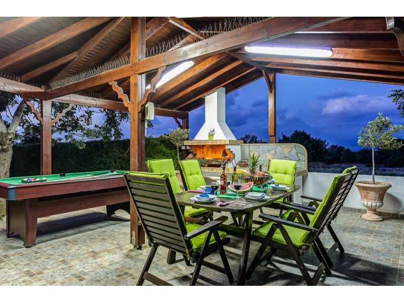 Lovely bungalow for long term in Latchi