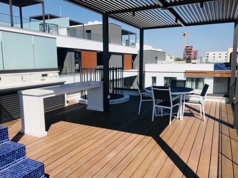 Brand new 3 Bedroom Penthouse with a roof garden and a private pool 
