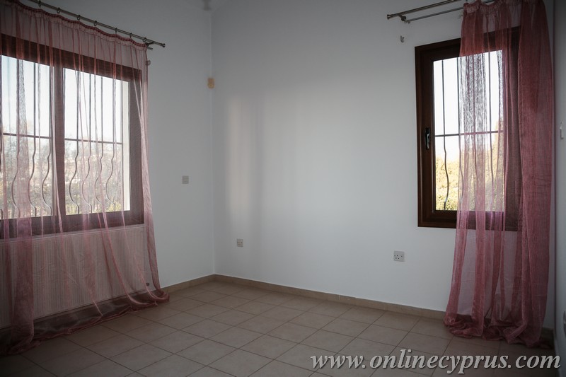 Spacious 4 bedroom villa for long term rent