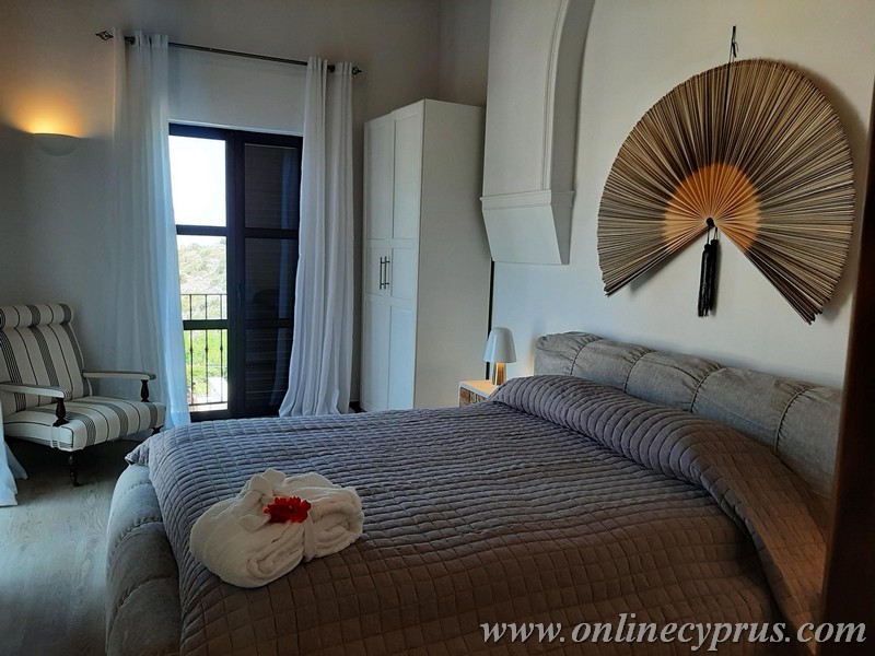 Furnished 3 bedroom junior villa