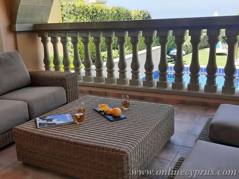 Furnished 3 bedroom junior villa