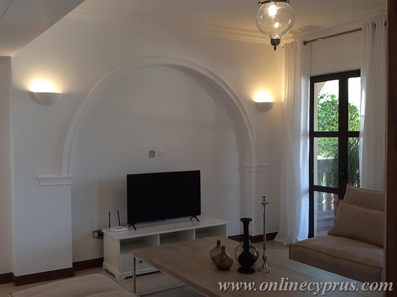 Furnished 3 bedroom junior villa