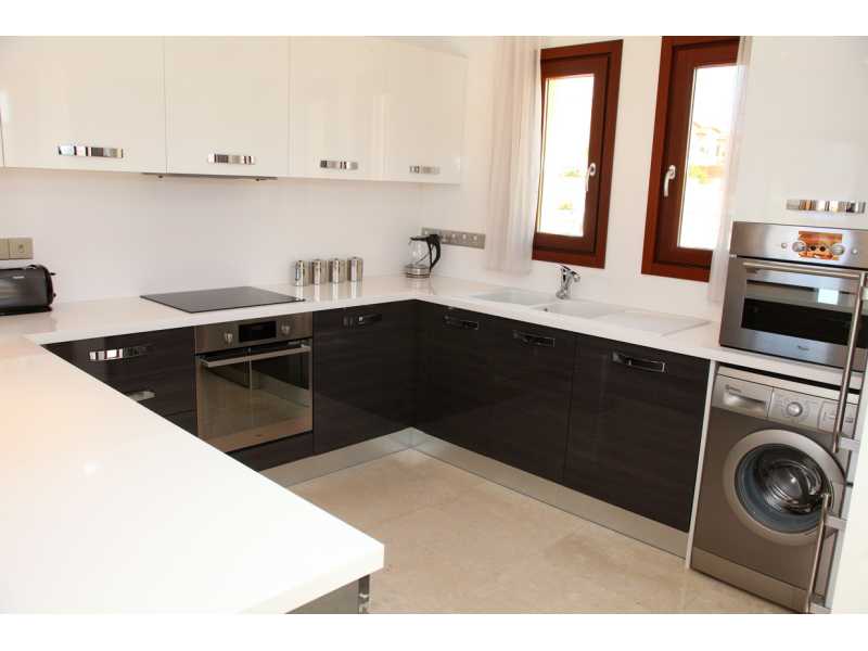 Luxury 2 bed semi detached with private pool 