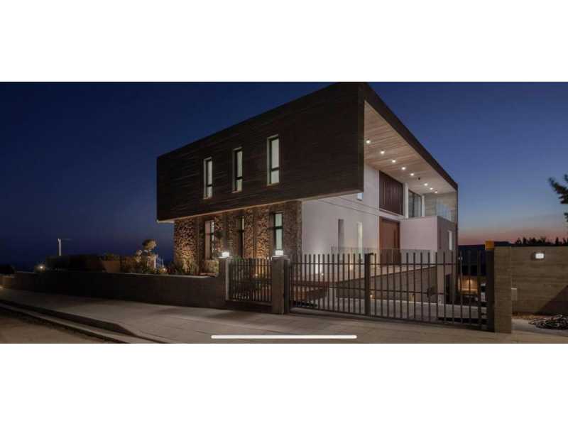Brand new modern villa with amazing view