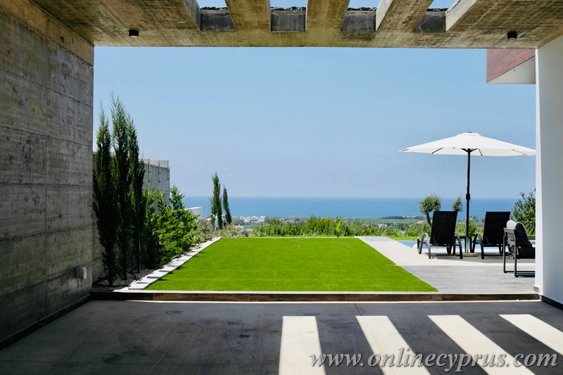 Luxury modern villa for long term rent 