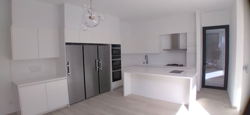 Modern 4 bedroom villa in Chloraka