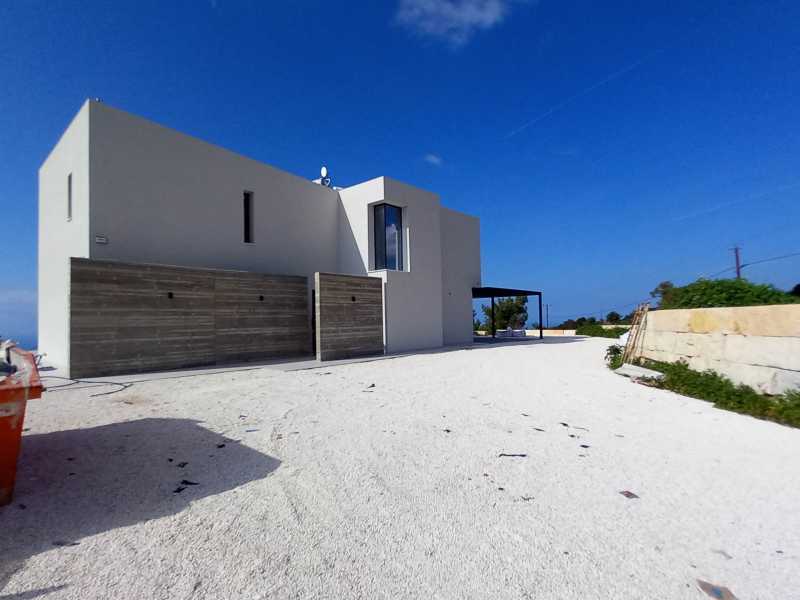 Modern brand new villa in Pikni area