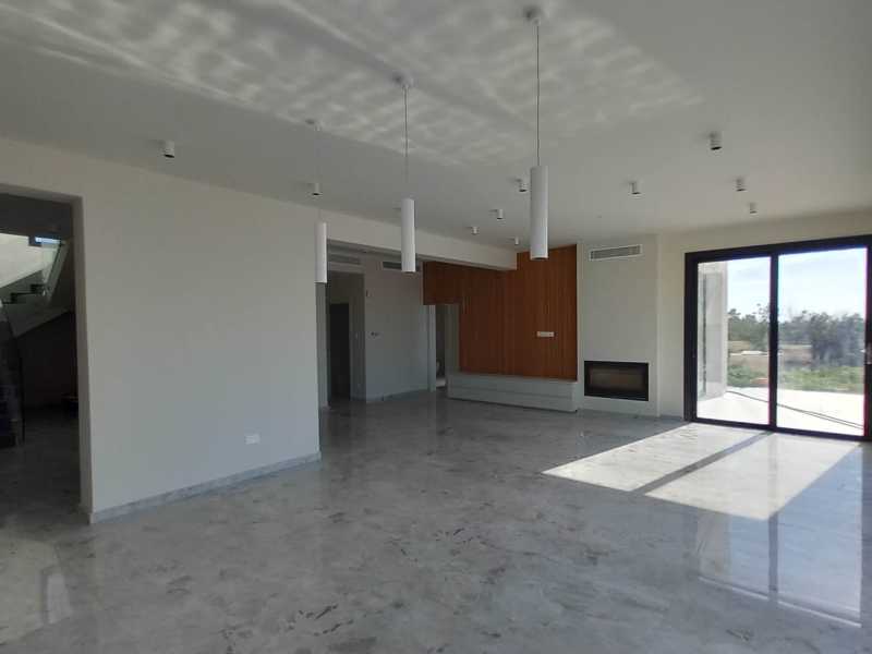 Modern brand new villa in Pikni area 