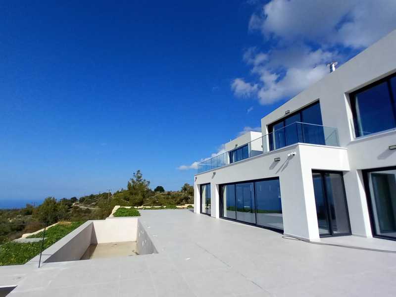 Modern brand new villa in Pikni area 