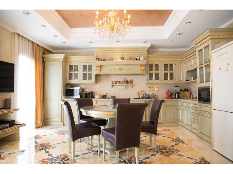 Luxury villa for long term rent