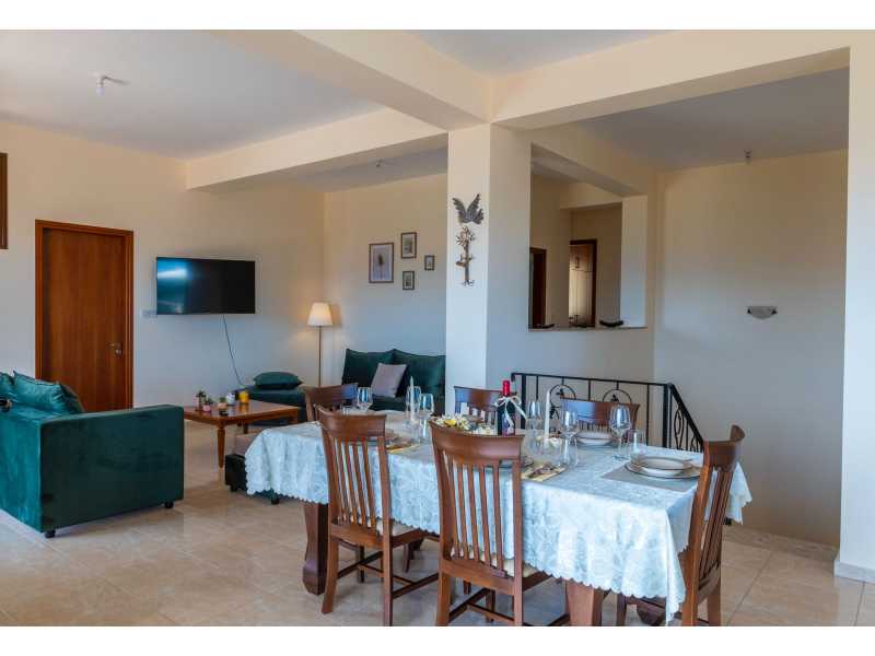 Bungalow for long term rent in Theletra