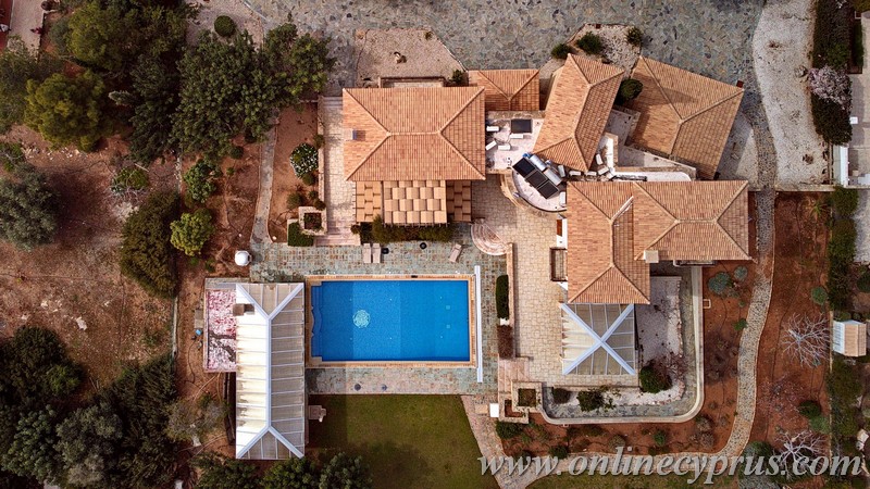 Luxury villa for rent