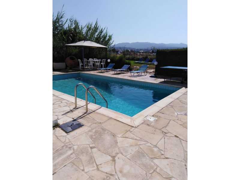 villa for long term in Coral bay 