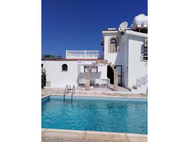 villa for long term in Coral bay 