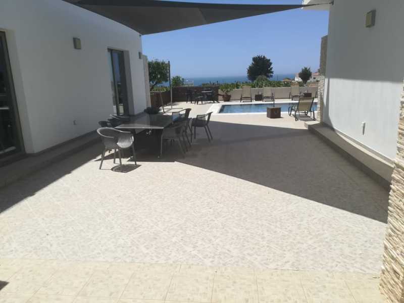 Modern villa for long term in Peyia 