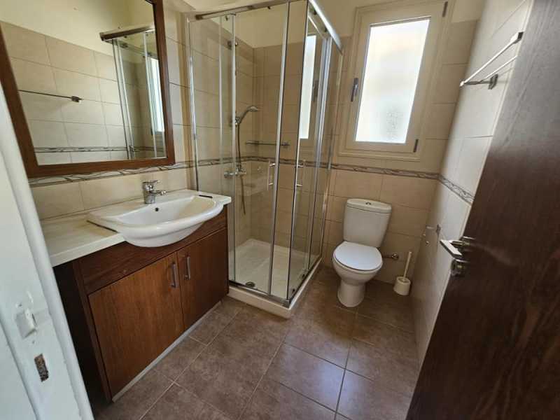 4 bedroom villa for long term rent