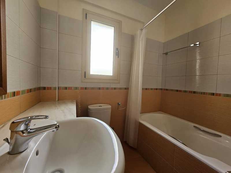 4 bedroom villa for long term rent