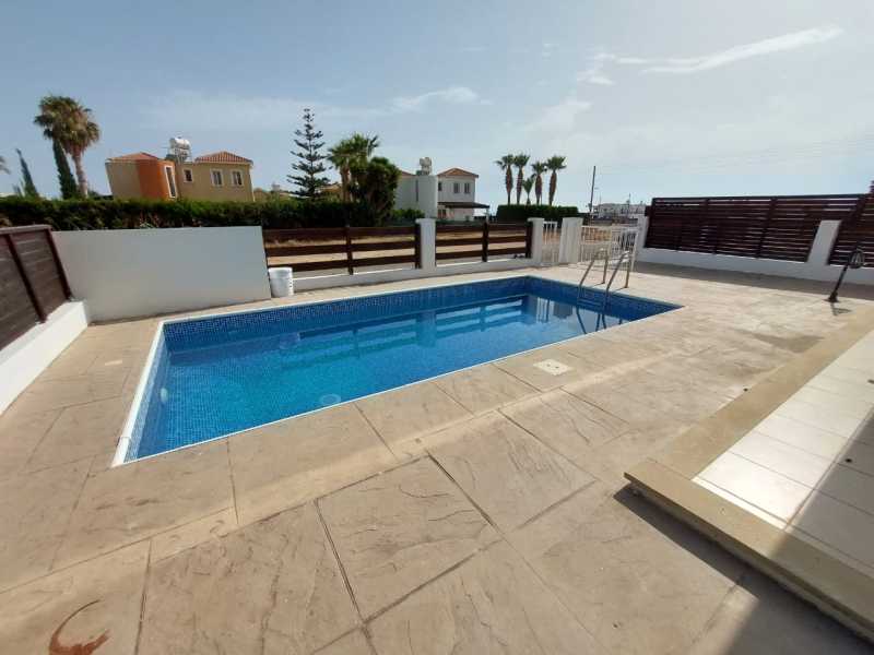 Villa for long term in Coral bay 