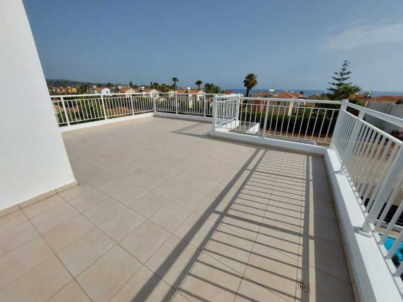 Villa for long term in Coral bay 