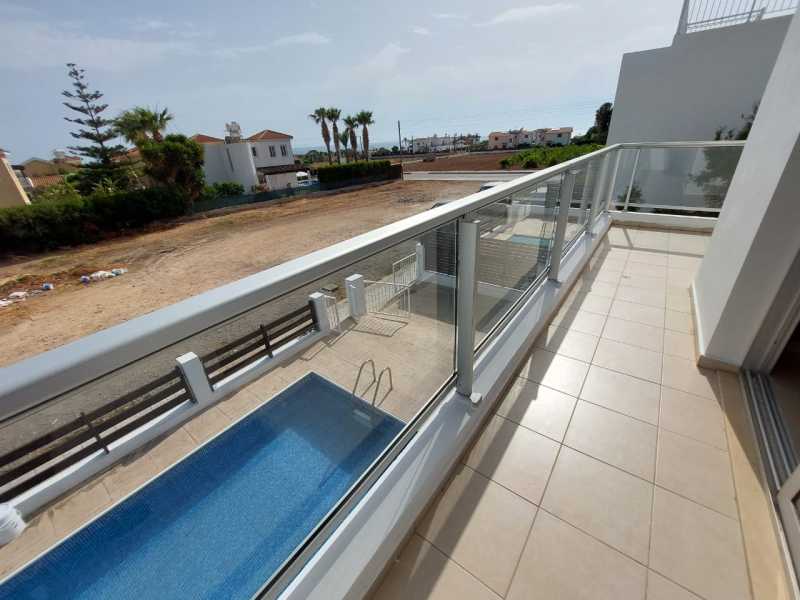Villa for long term in Coral bay 