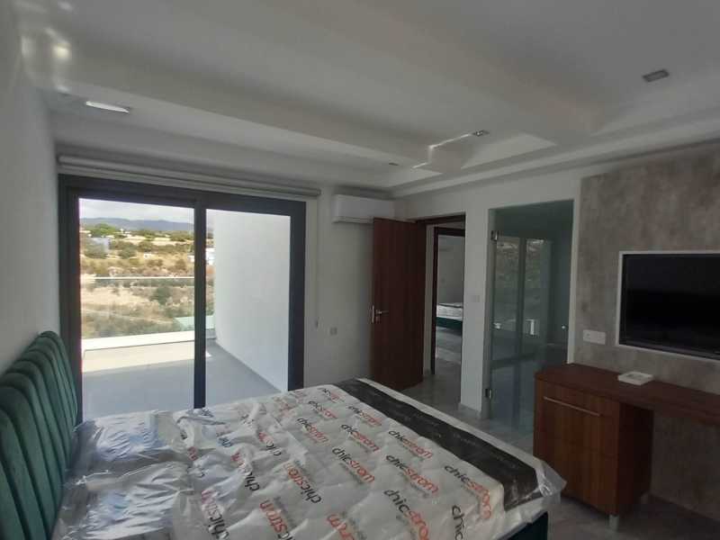 Brand new villa for rent in Peyia 