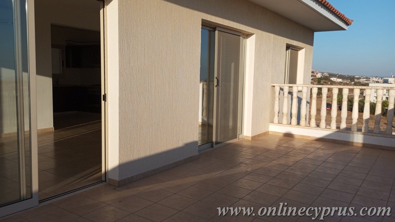 2 bedroom Penthouse in Yeroskipou 