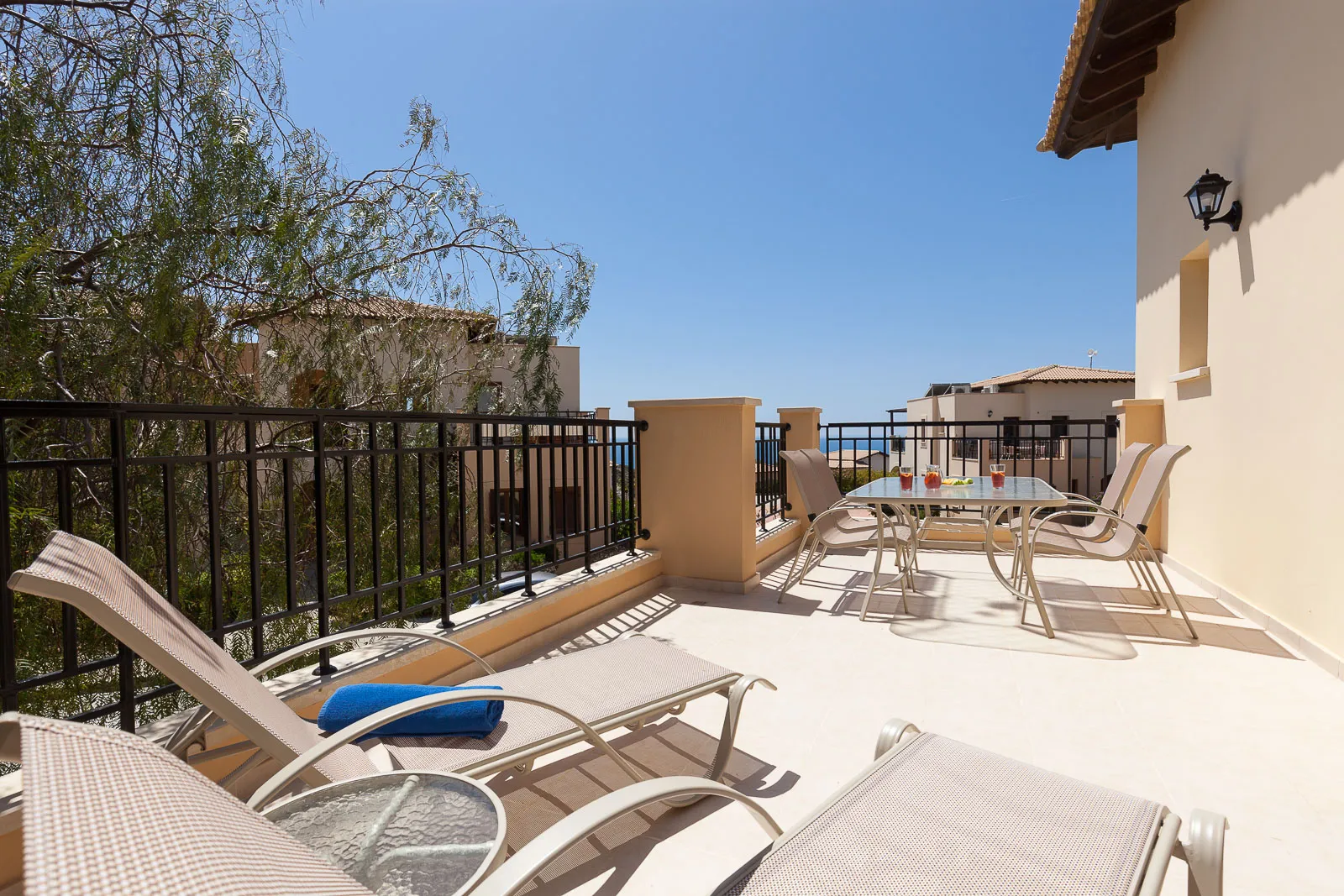 Modern 1 bedroom apartment in Aphrodite Hills 