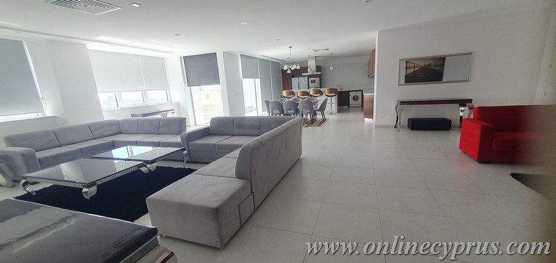 Spacious fully furnished apartment for long term in Paphos center 