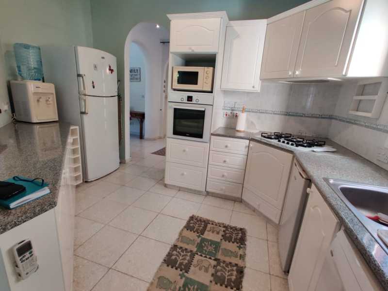 Lovely bungalow in Kamares for long term rent 