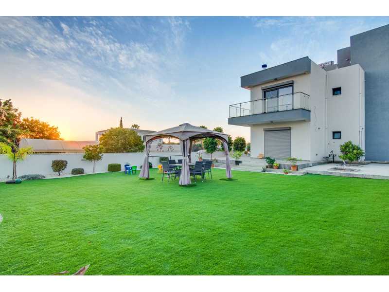 Modern villa in Konia