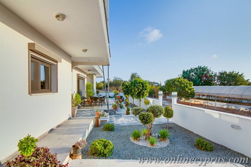 Modern villa in Konia