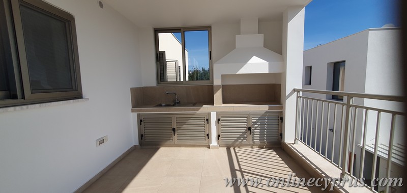 Brand new apartment in Mesogi