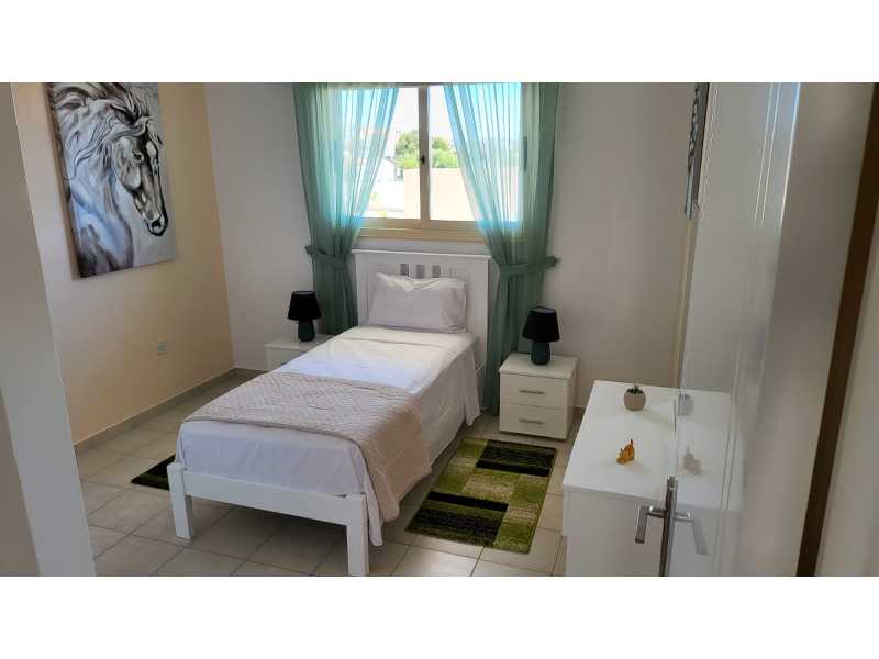 Furnished 2 bedroom apartment 