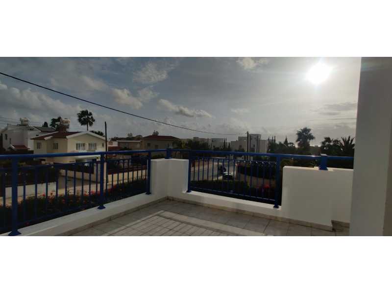 Unfurnished villa for long term rent 