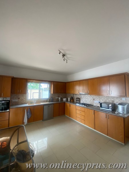Unfurnished detached house in Konia