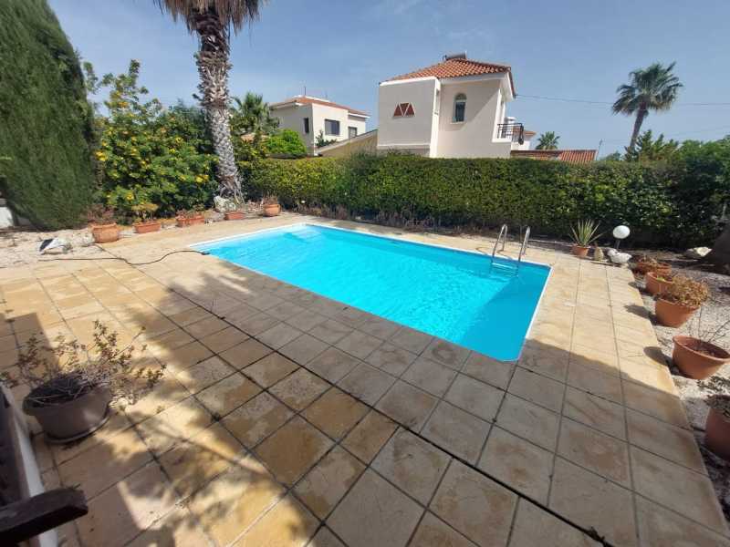 Bungalow 3 bed for sale in Peyia