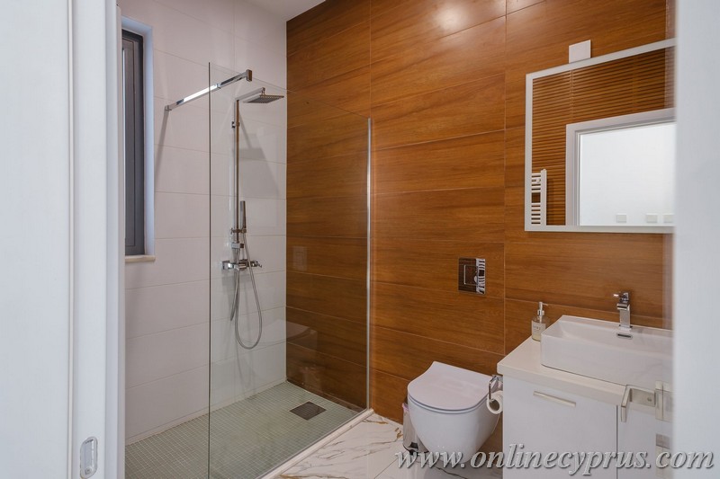 Modern villa for long term rent
